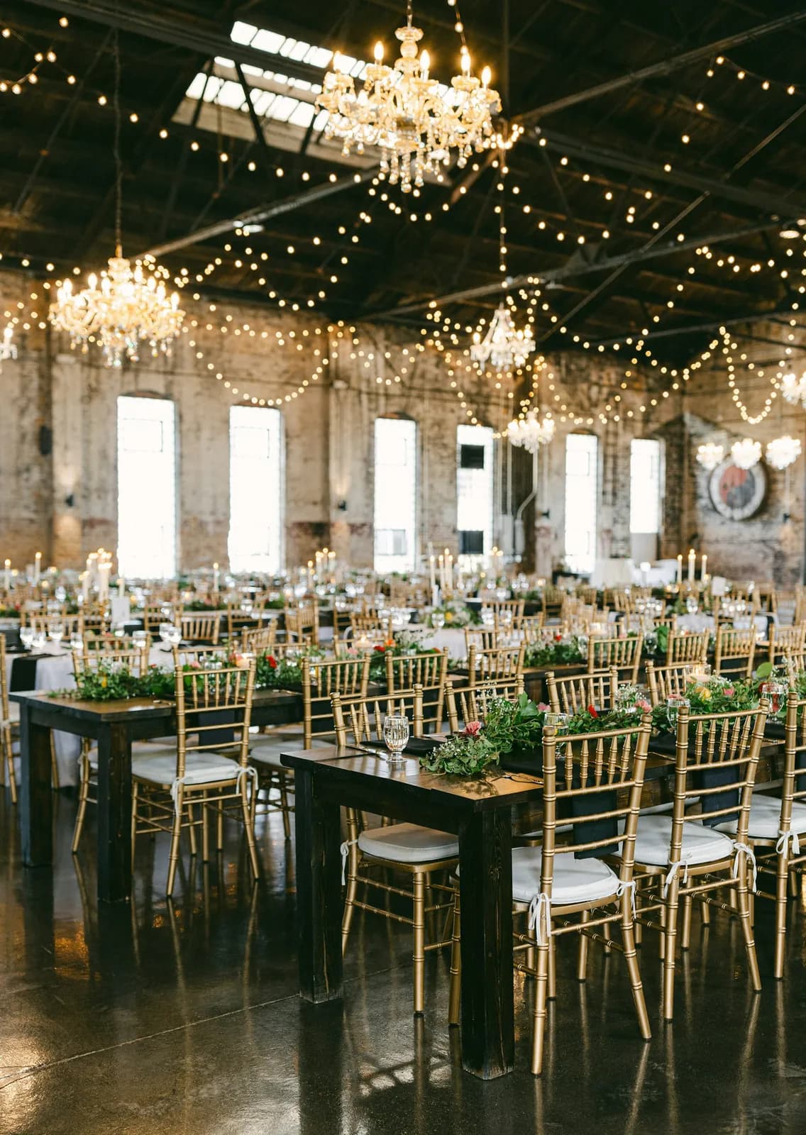 Chandeliers & Chiavari Chairs - Star Event Rental Houston TX